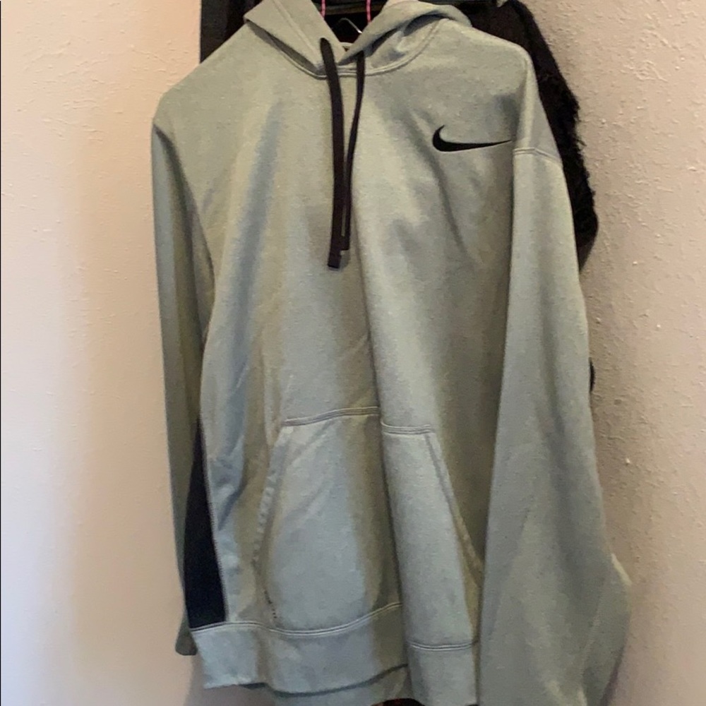 Nike sweatshirt